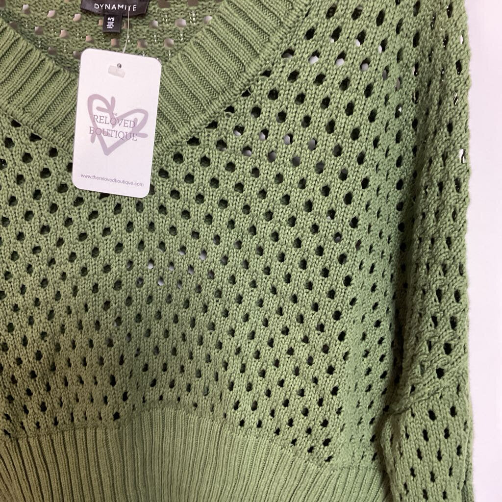 DYNAMITE - S green long sleeve cropped
