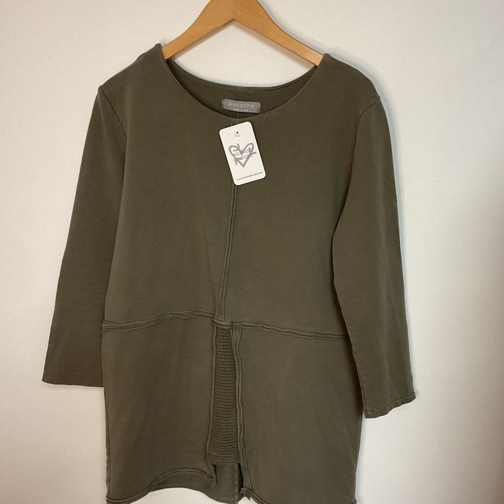 Pistache - M - Green knit top with textured seams