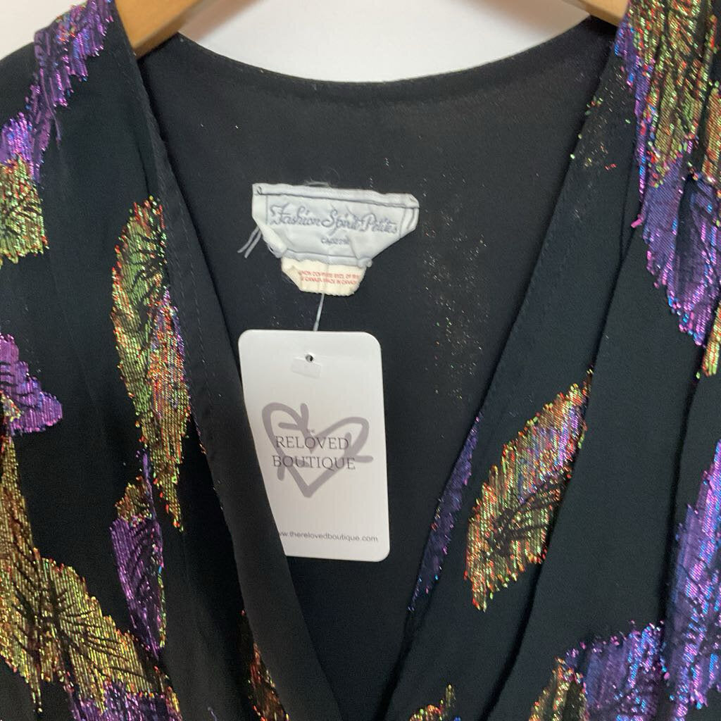 Fashion Spirit Petites - Size 9/10 - black short sleeve top with iridescent purple/green leafs