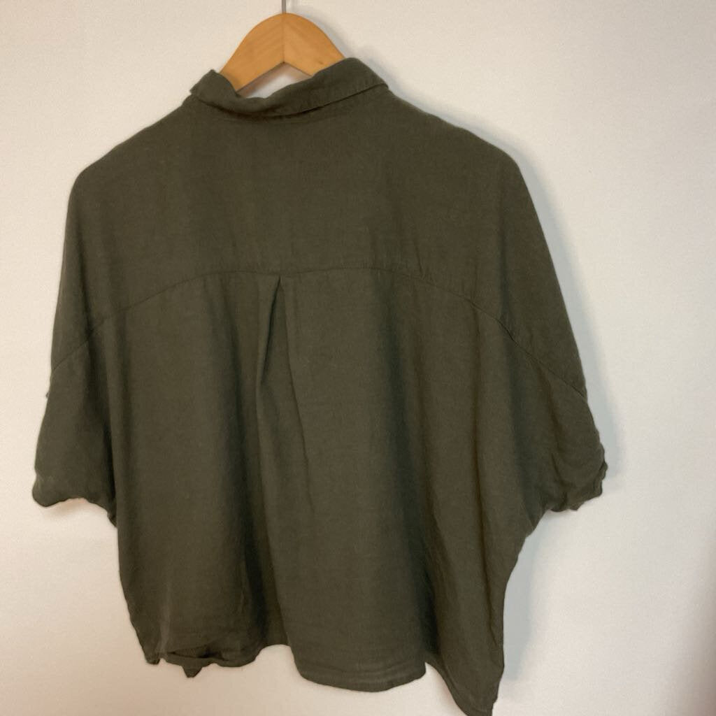 CI SONO -XL - 52% linen green short sleeve button front crop