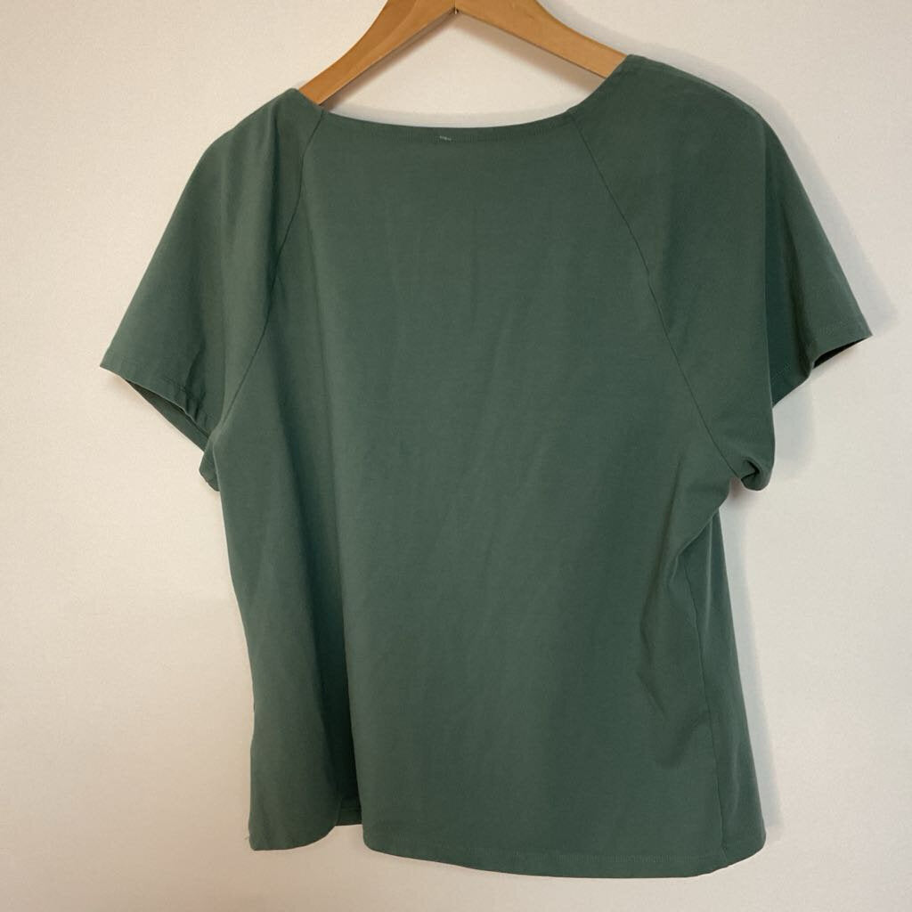 green box neckline short sleeve