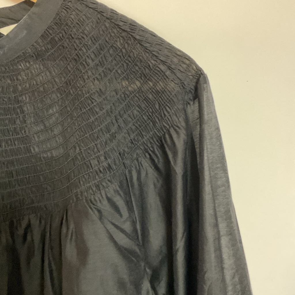 RW & Co - L - black long sleeve top with smocked neckline