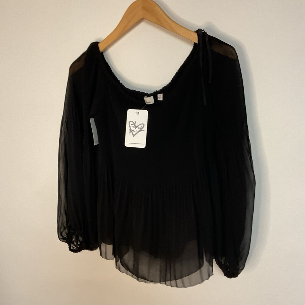 black pleated long sleeve