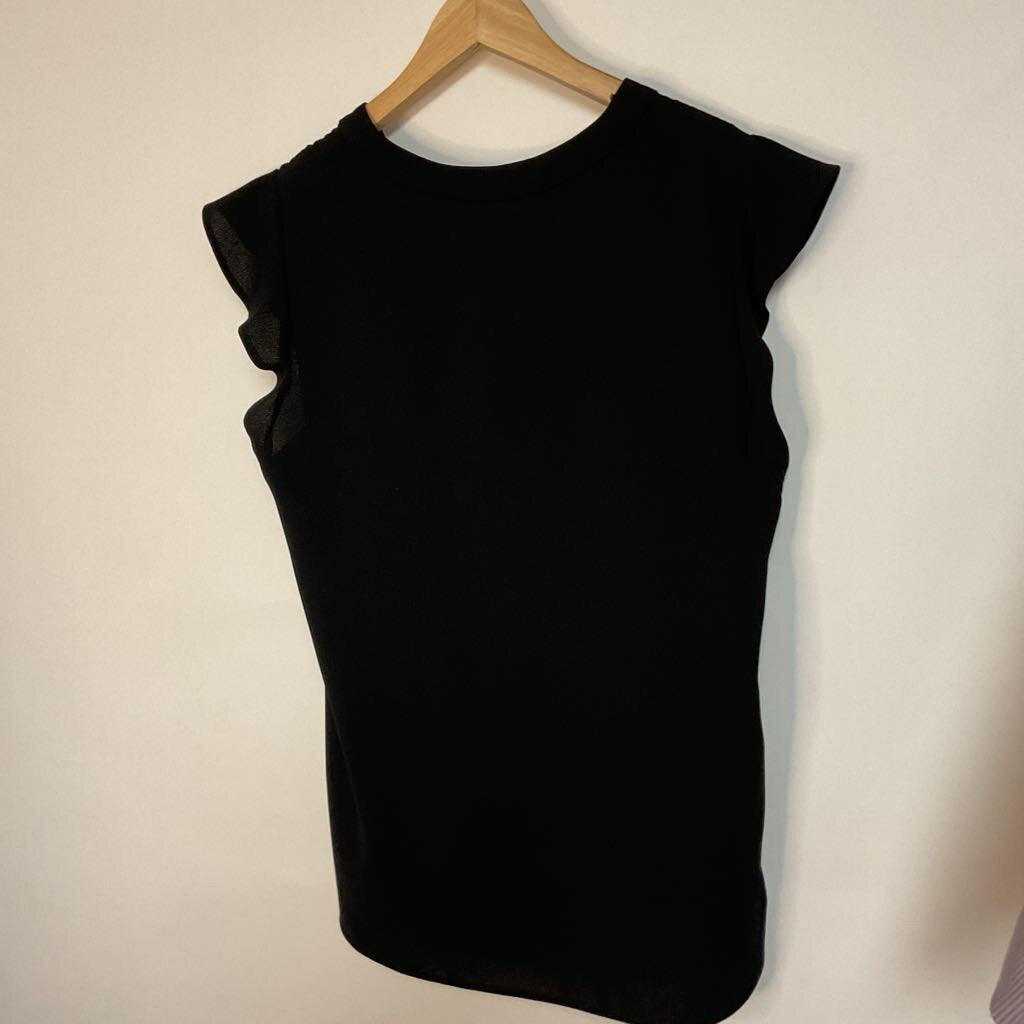 L - Black V neckt short sleeve top