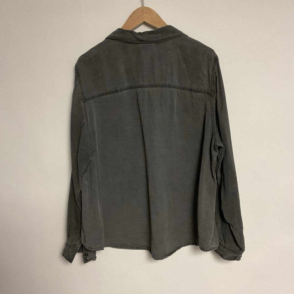 Sz -2 grey button front chambray