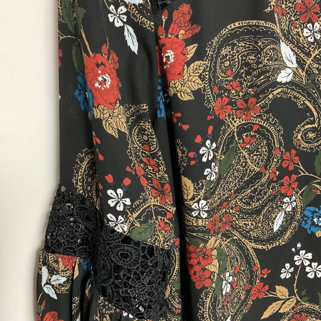 Sz -12 black floral black lace detailing