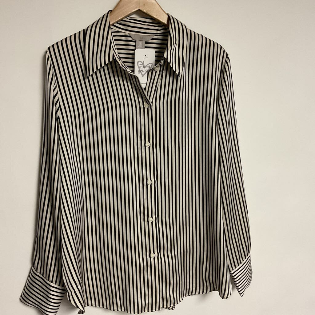 H&M - L- white black striped button front shirt