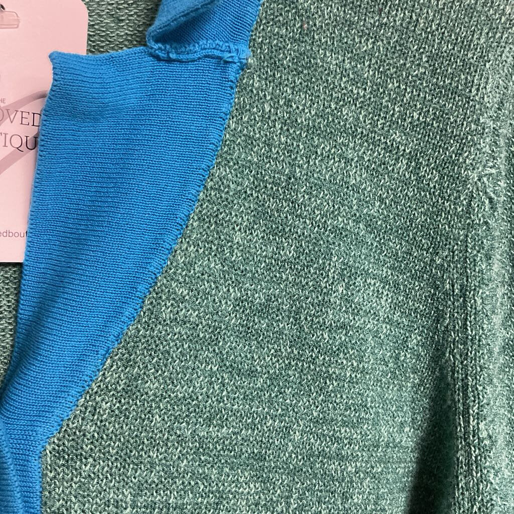 XS - Green knit short sleeve top with blue collar & trim