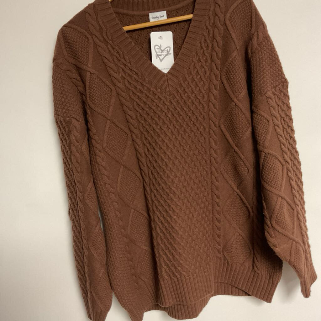 L - Brown cable knit sweater