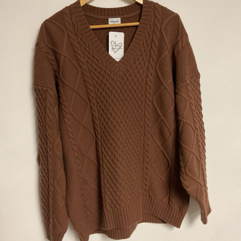 L - Brown cable knit sweater