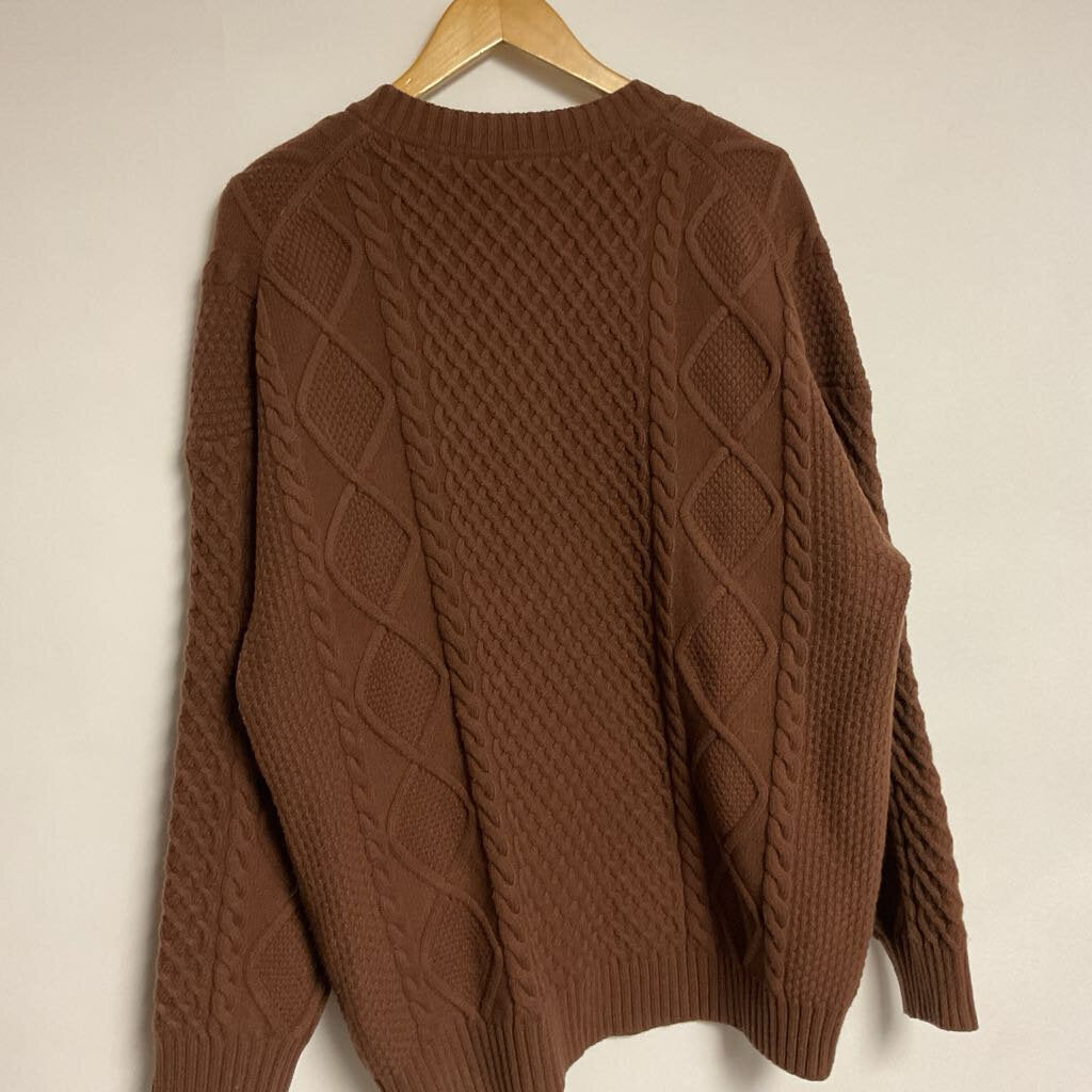 L - Brown cable knit sweater