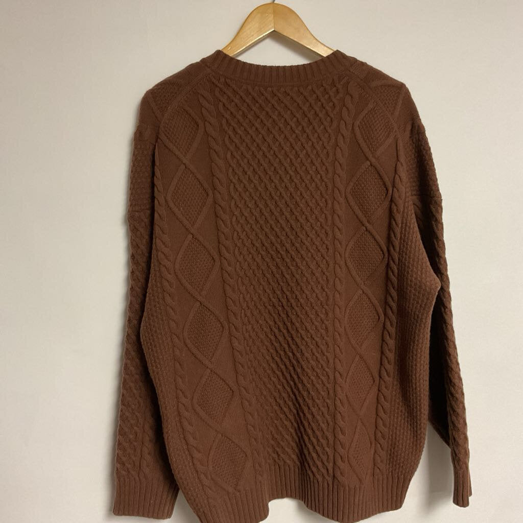 L - Brown cable knit sweater