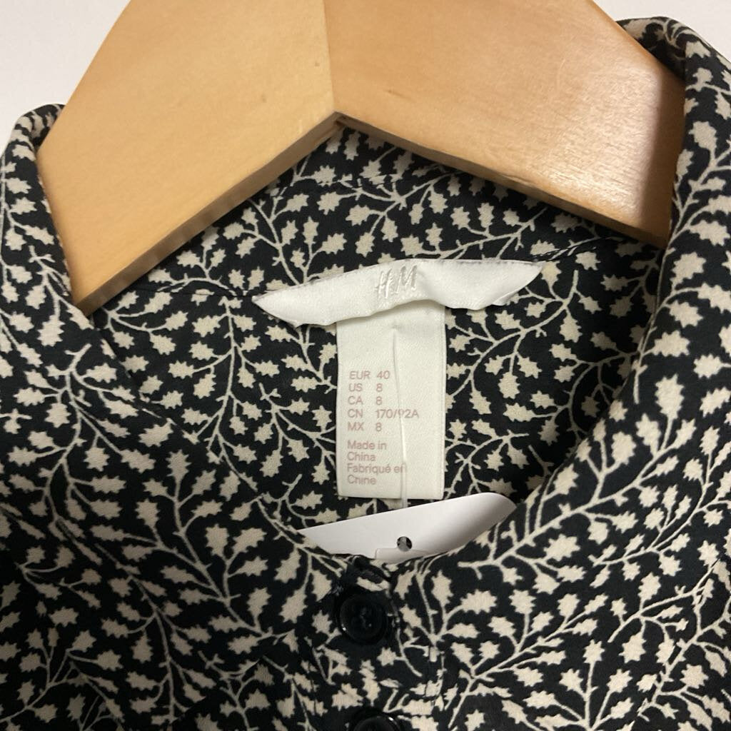 Sz 8 black white long sleeve button front