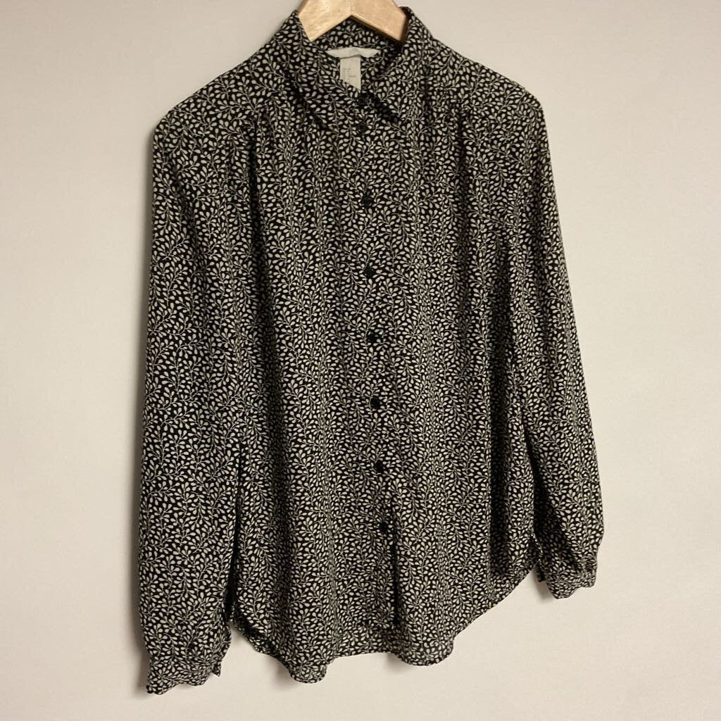 Sz 8 black white long sleeve button front