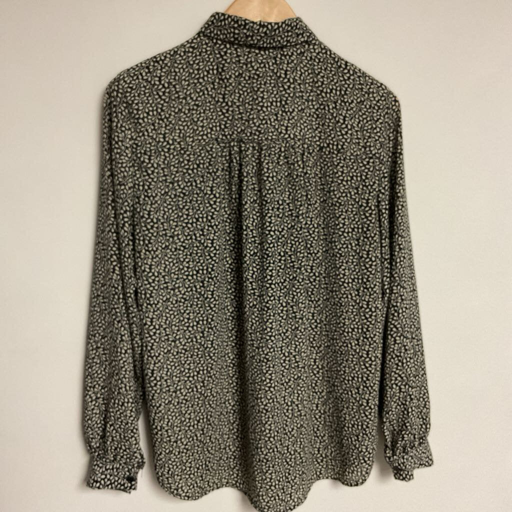 Sz 8 black white long sleeve button front