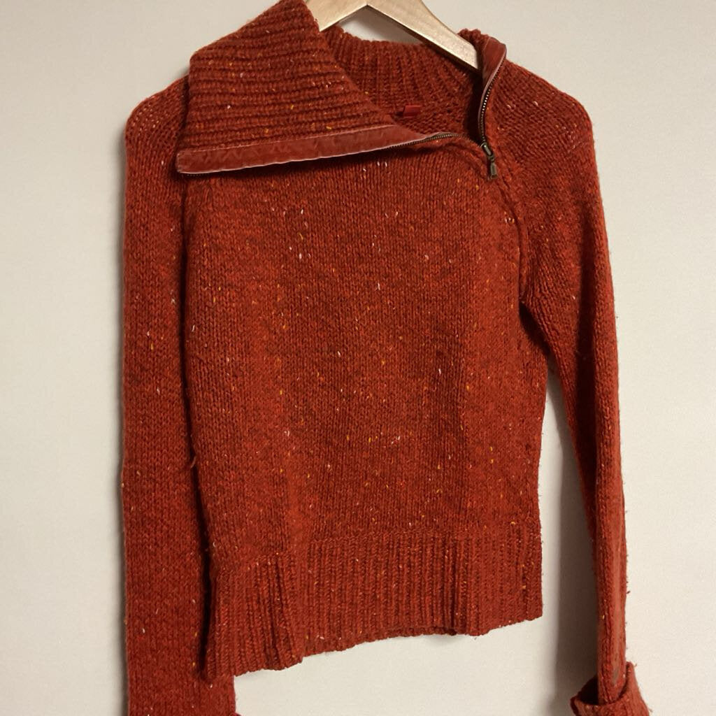 Esprit- M 59% wool orange knit zip nec'k