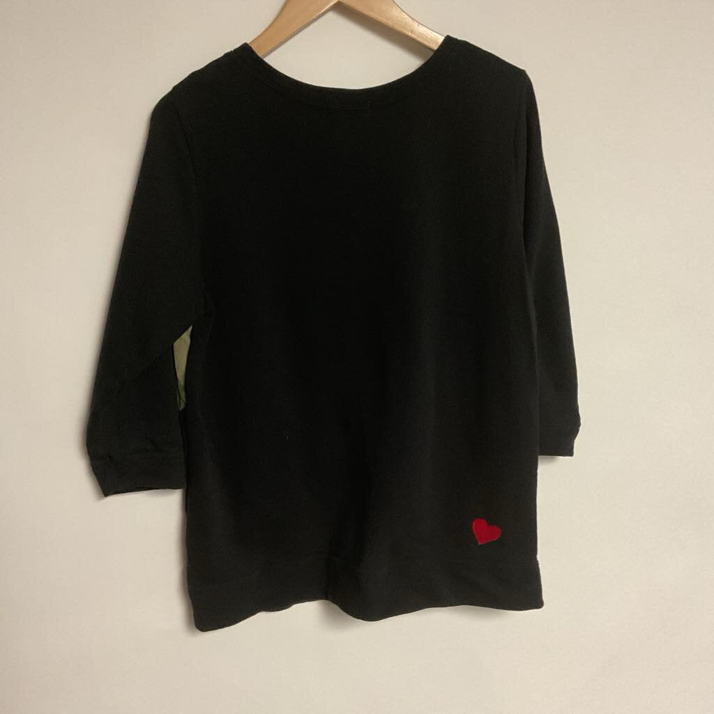 Preloved - M - Black camo heart sweatshirt