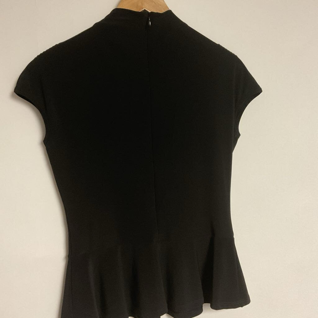 Sz 2 black sleeveless floral shoulder