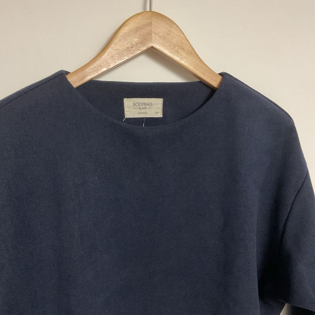 Body Bag by Jude- S navy box long sleeve