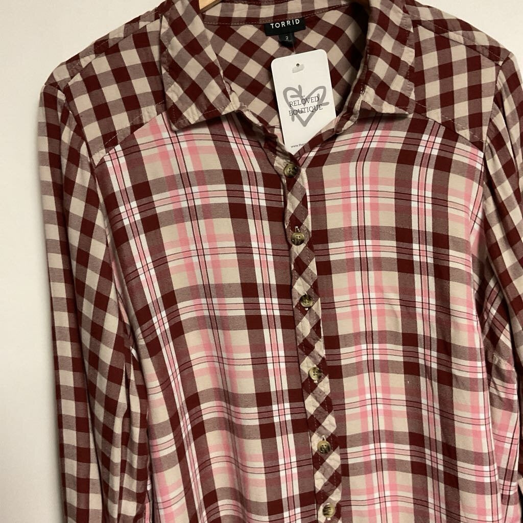 Torrid - 1X - Red & pink button front shirt