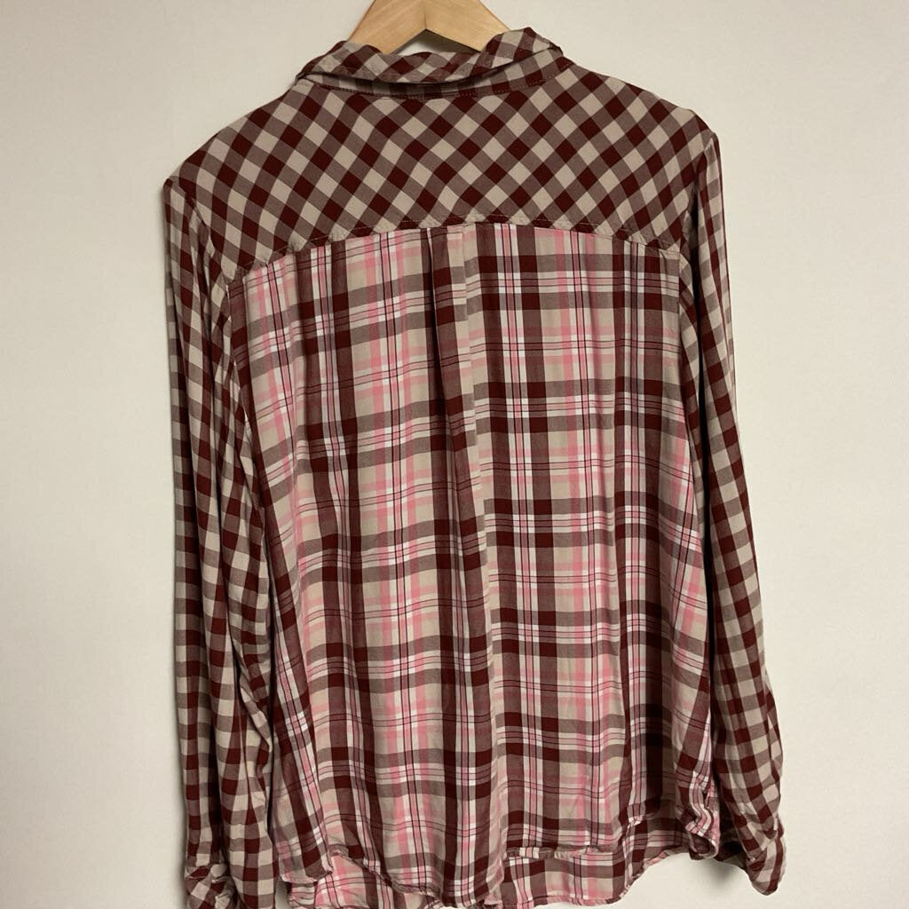 Torrid - 1X - Red & pink button front shirt