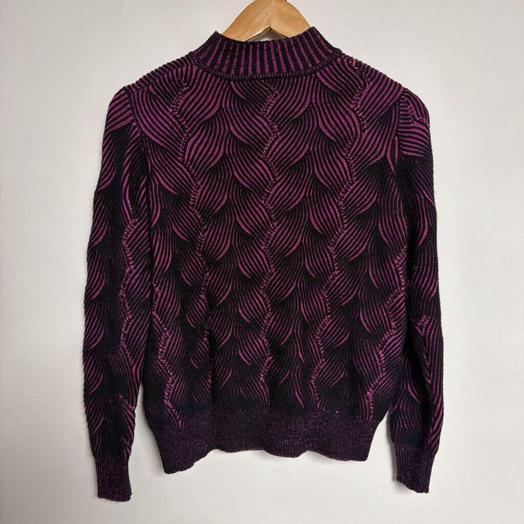 002 Laura - XS - Black/pink pattern sweater