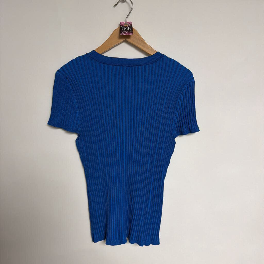 046 DKNY - L- blue knit ribbed short sleeve top