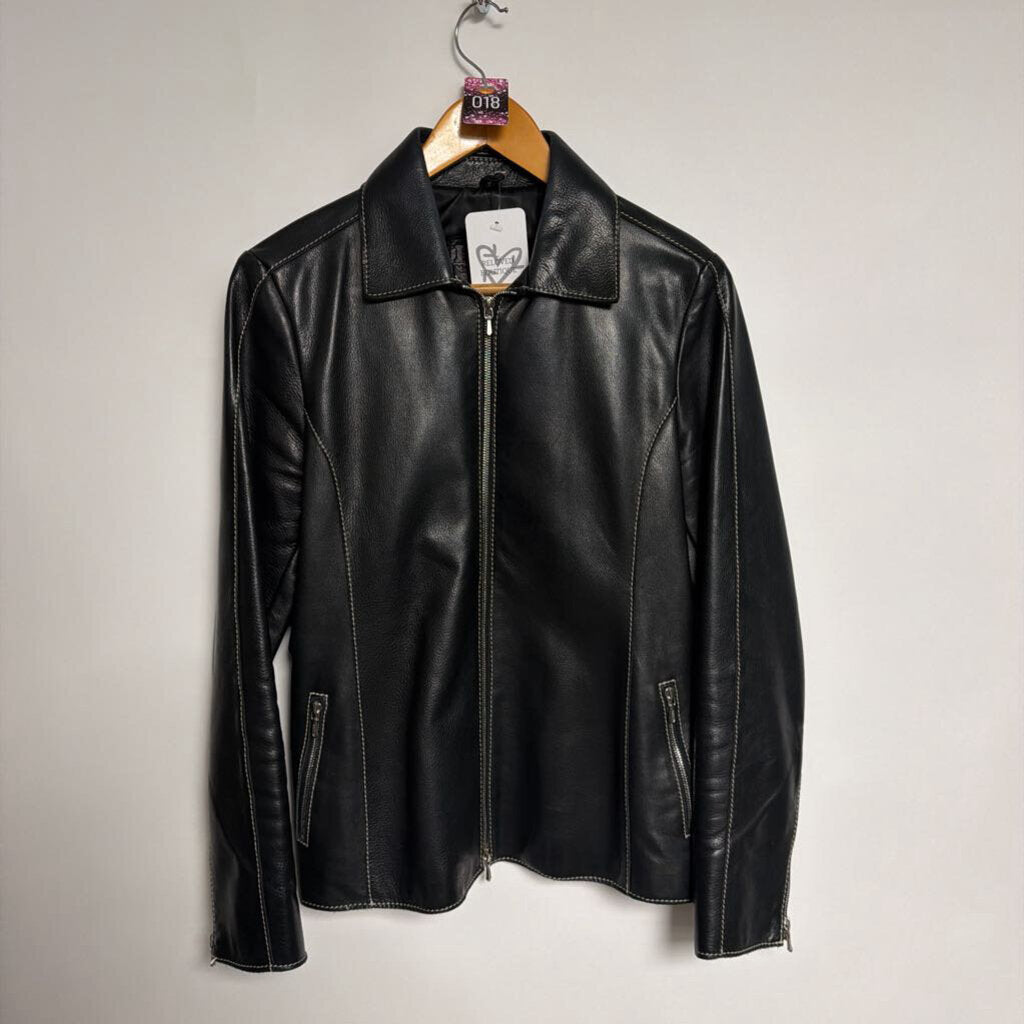 018 Roots - Size 6 - 100% leather black zip front jacket