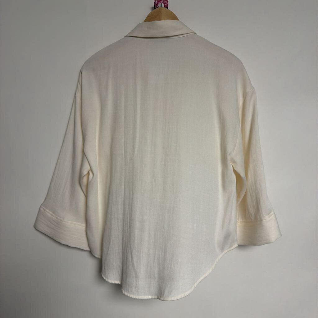 004 Zara - XS- white button front top