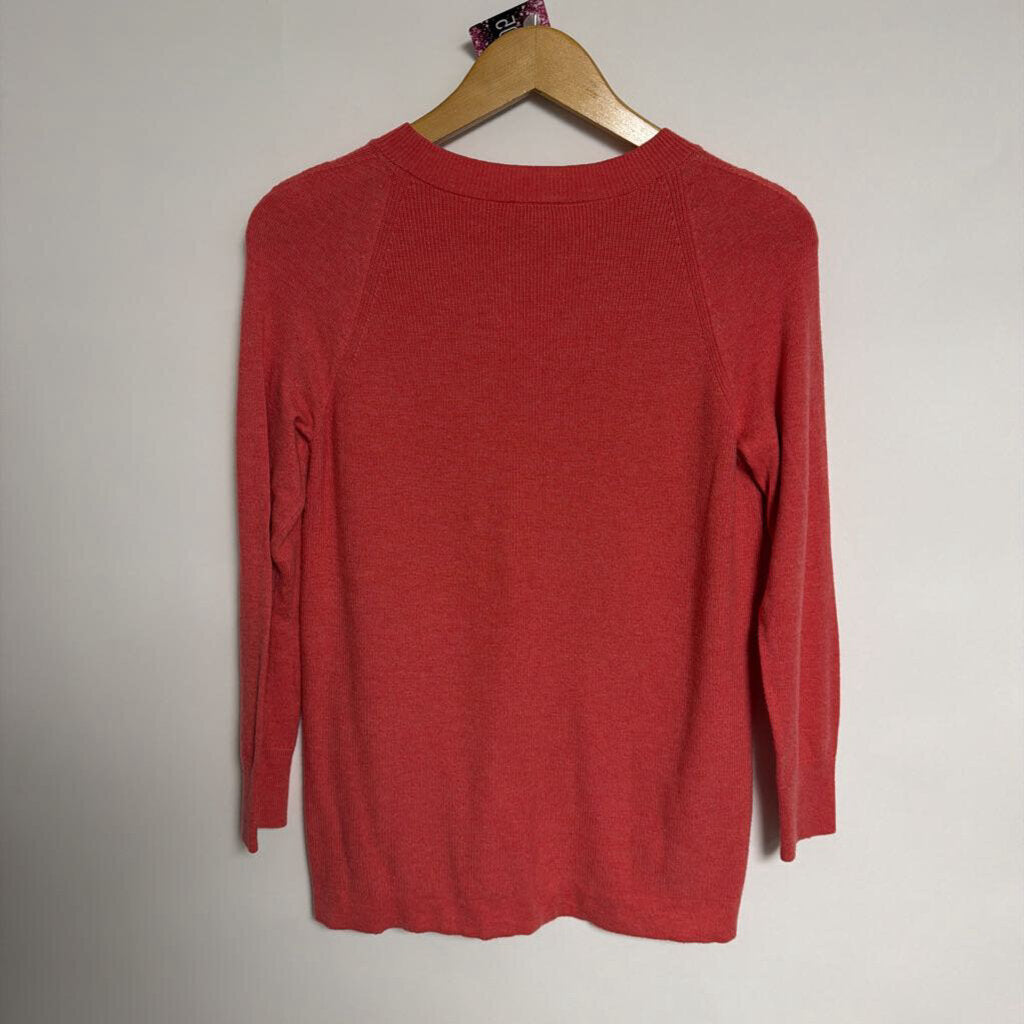 005 Gap - XS- salmon vneck sweater