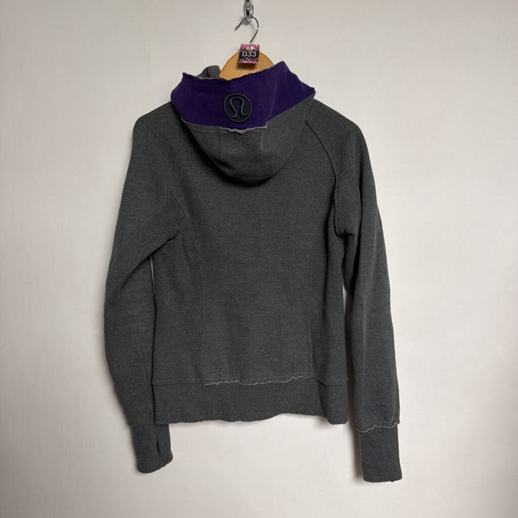 033 Lululemon - no size (M) - Grey & purple full zip hoodie with silver zipper
