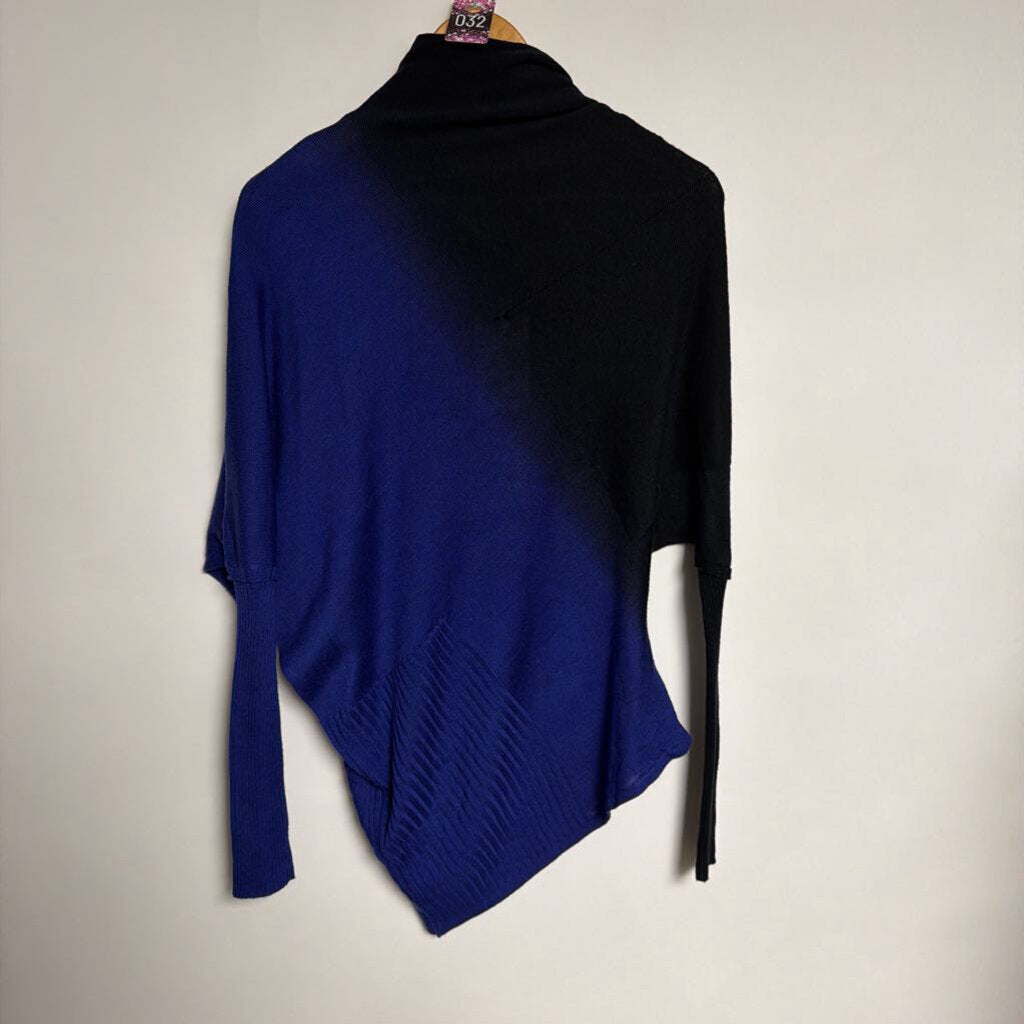 032 - Coco Roja - M/L 30% wool purple black asymmetrical top