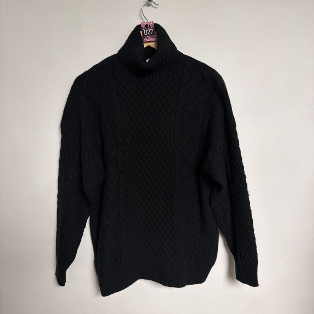 027 Sunday Best - M - Black cable knit turtleneck sweater