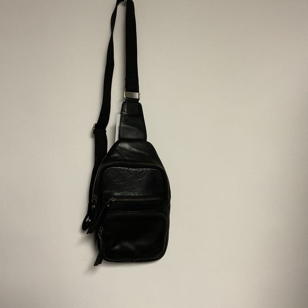 Milo - Black leather sling backpack