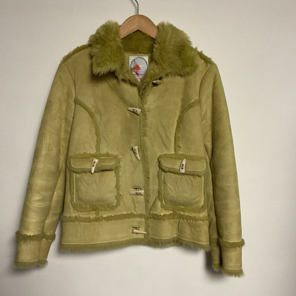 Colour Eighteen - L - Green faux suede jacket with faux fur trim and plastic antler buttons