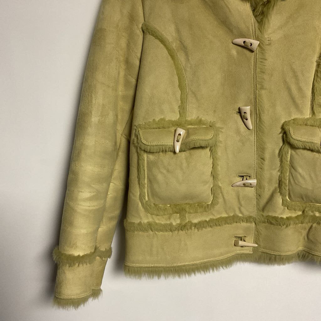 Colour Eighteen - L - Green faux suede jacket with faux fur trim and plastic antler buttons