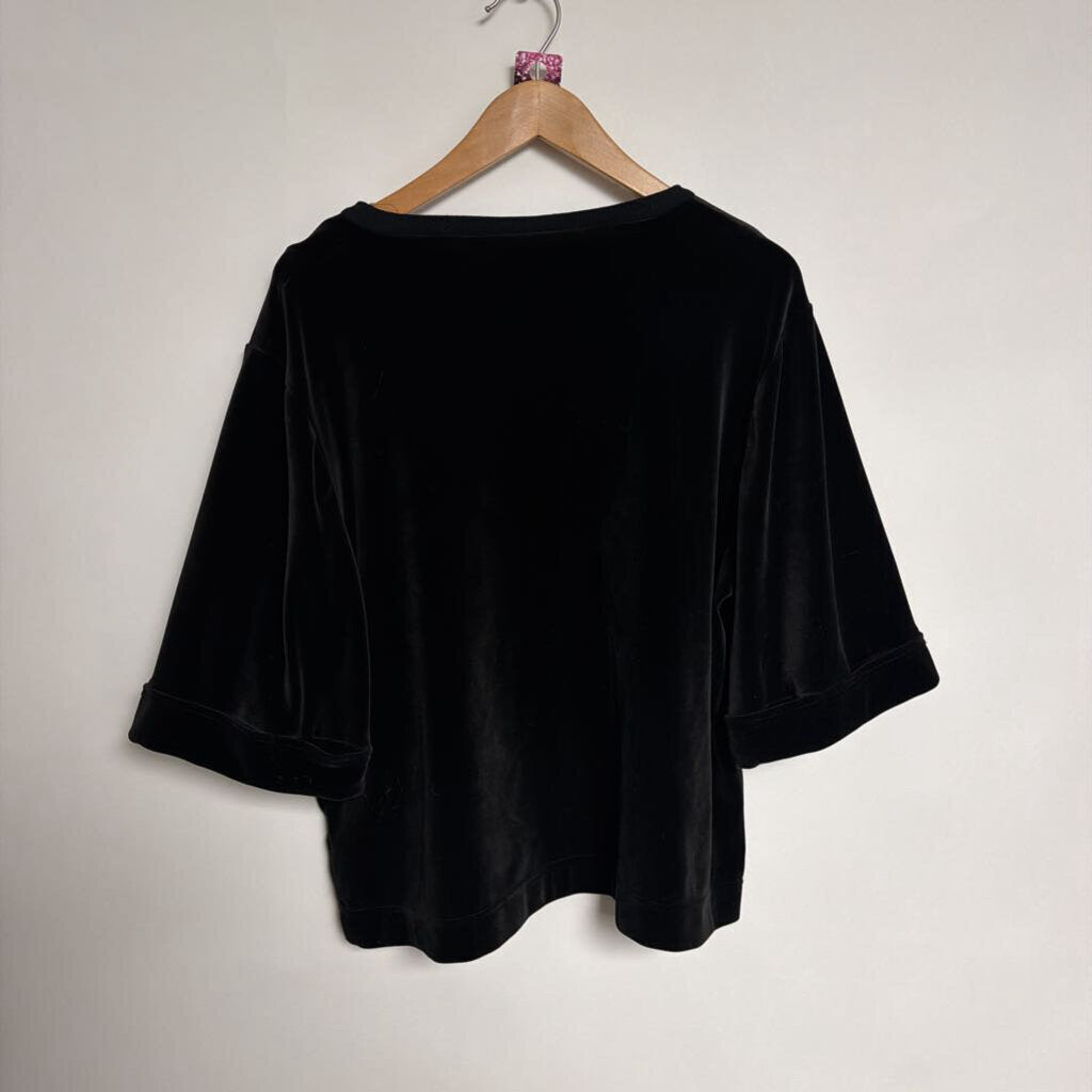 049 Cable & Gauge - L - black velour short sleeve