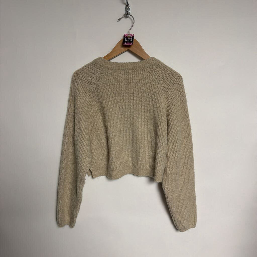 023 - BDG - S - Beige ribbed knit cropped 1/4 button sweater
