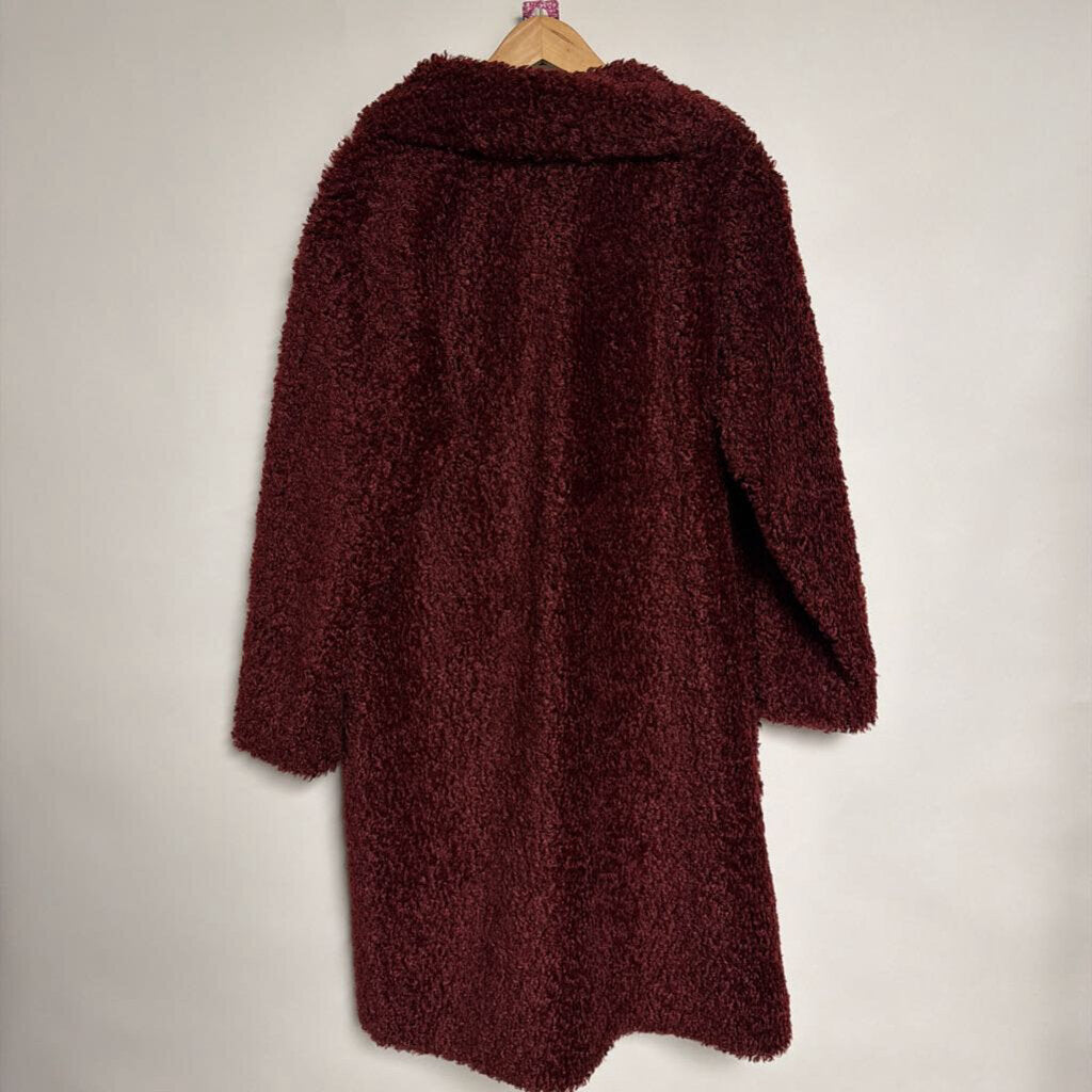 047 Cleo - L- burgundy sherpa coat