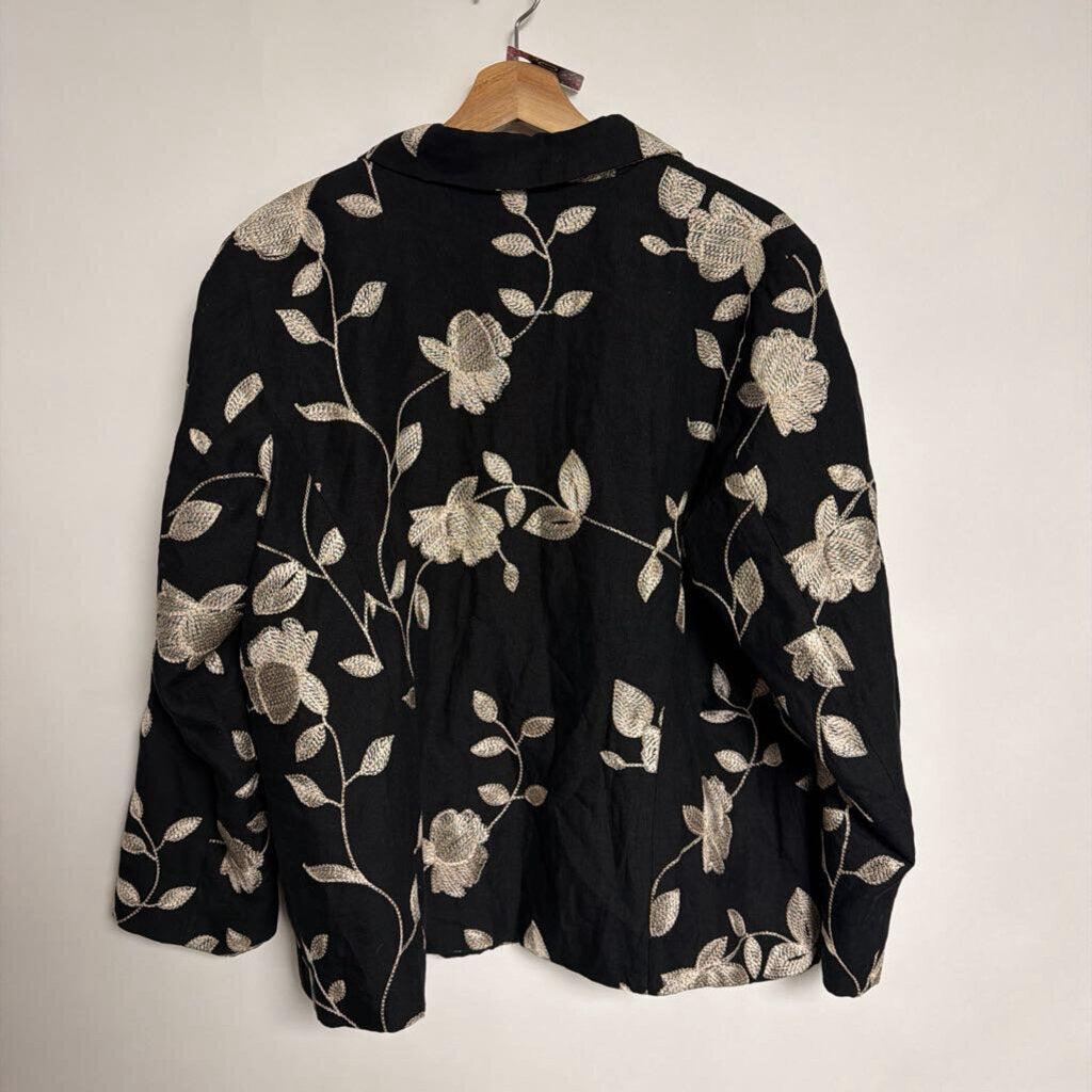 068 - Anne Carson - 1X - black linen embroidered floral blazer